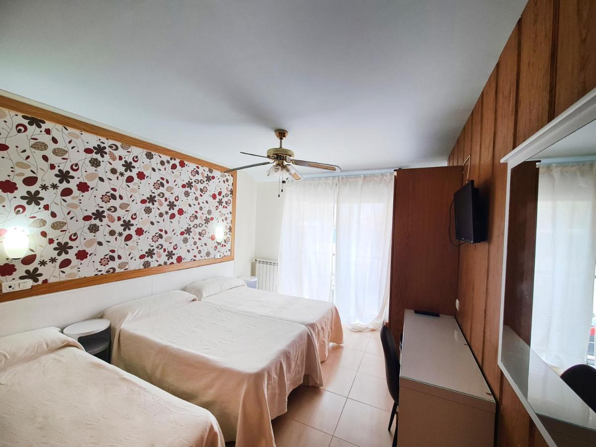 Hotel Ria De Суансес Екстериор снимка